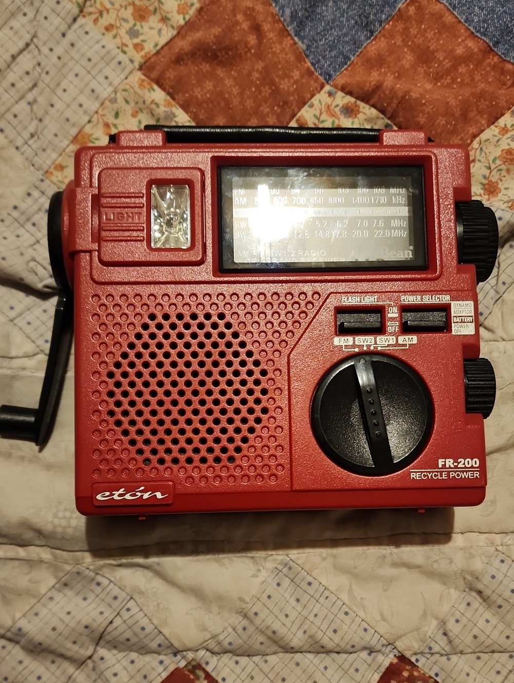 Grundig FR-200 Crank Battery Emergency Radio Eton L.L. Bean Version Red Tested